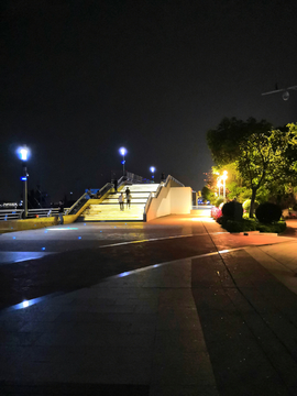 海滨长廊夜景