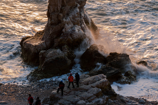 海岛风光大浪淘沙