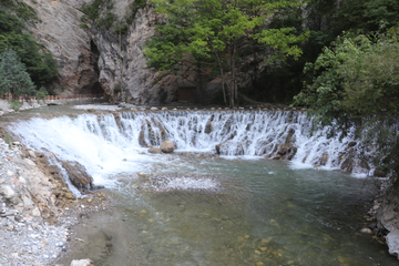 鹅嫚沟