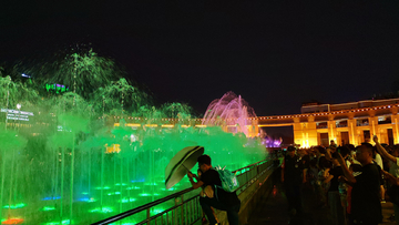 泉城广场喷泉夜景