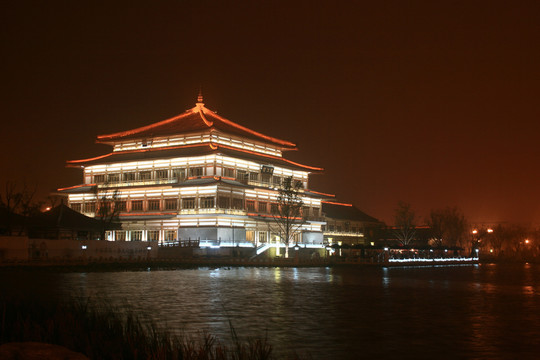 西安曲江池公园夜景