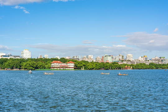 杭州西湖与城市建筑风光