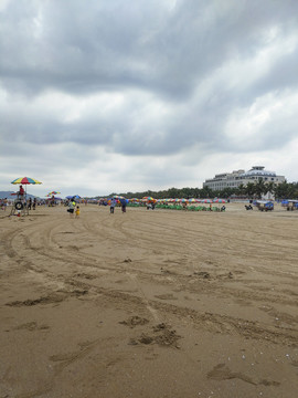 遮阳伞海滩风景