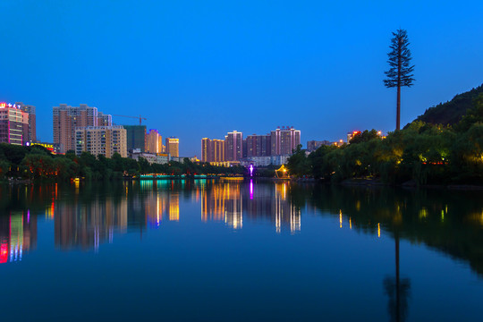 荆门水上公园夜景