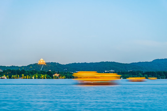 杭州西湖山水与城市建筑夜景