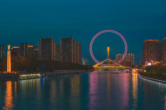 摩天轮夜景