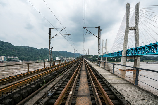 铁路长江大桥