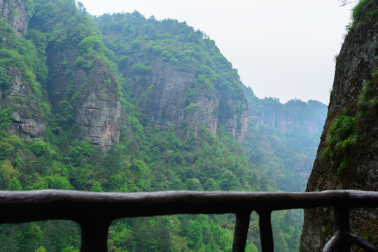 新昌穿岩十九峰景区