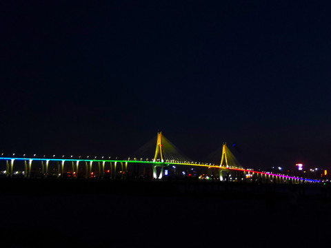 湛江海湾大桥夜景