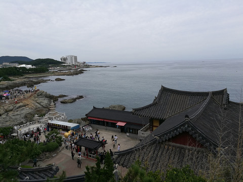 海边的寺院