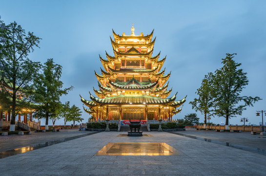 重庆鸿恩寺公园夜景