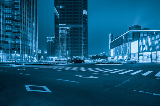 城市道路夜景