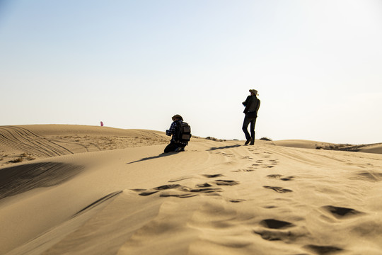 沙漠戈壁滩探险家旅行家