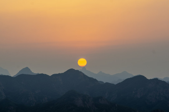 锥子山日出