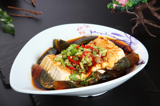 皮蛋豆腐