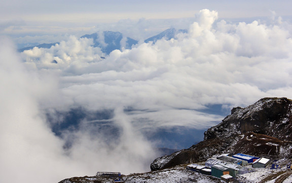 牛背山