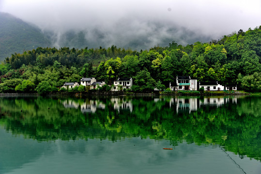 山水人家