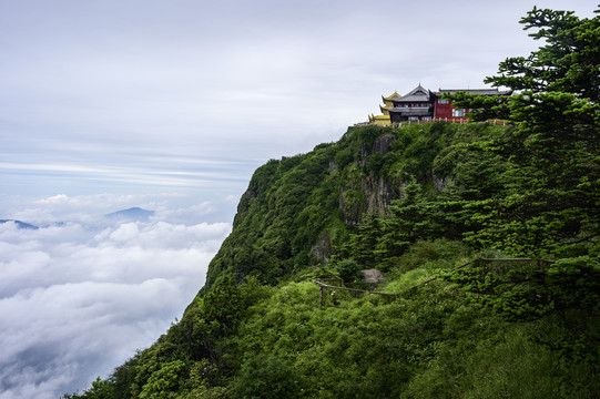 峨眉山金顶