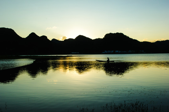 红枫湖