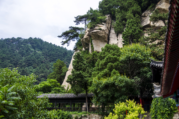 山间古建筑