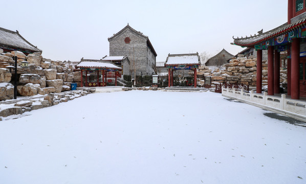 雪后崇文街后圃花园