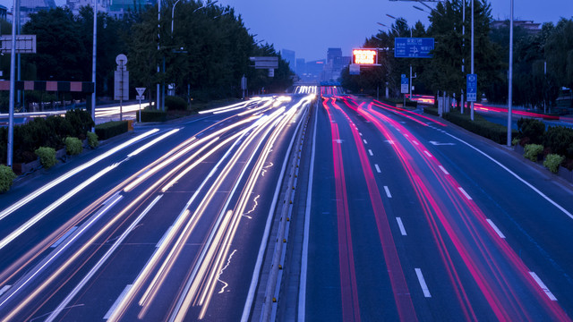 北京北二环道路车流夜景