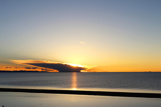 青海湖夕阳