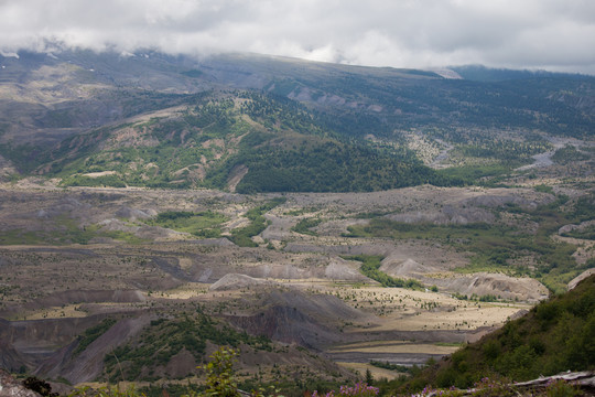 圣海伦火山