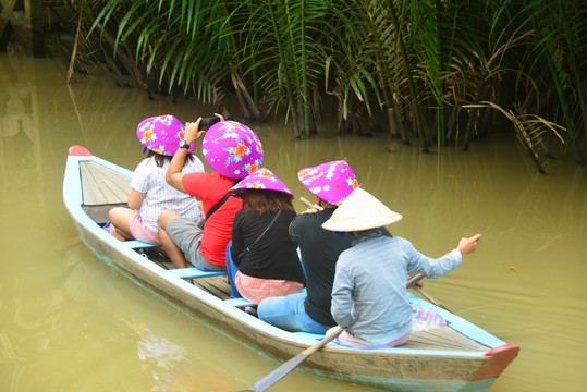 越南九龙江风景区水上游