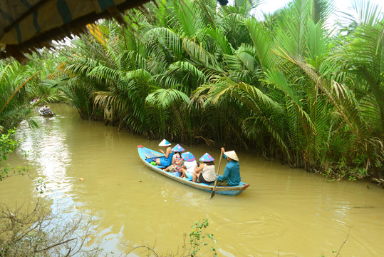 越南九龙江风景区水上游