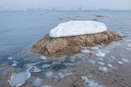 秦皇岛冰冻海岸