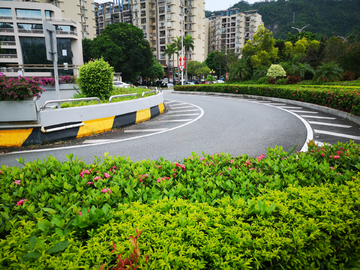 马路弯道