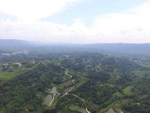 航拍山村风光