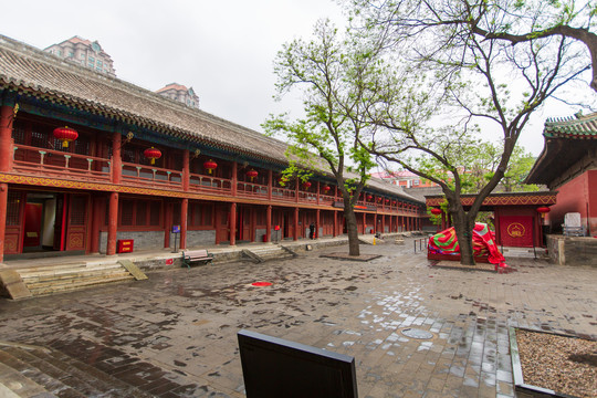 北京东岳庙后罩楼
