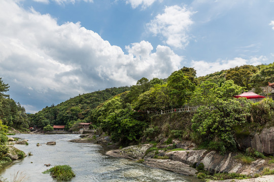 九鲤湖