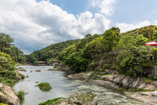 九鲤湖