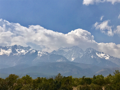 玉龙雪山