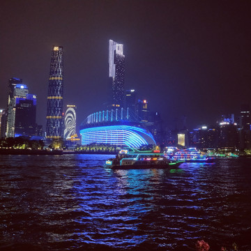 江边城市夜景