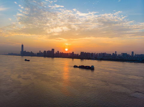 武汉夏日城市航拍日出风光