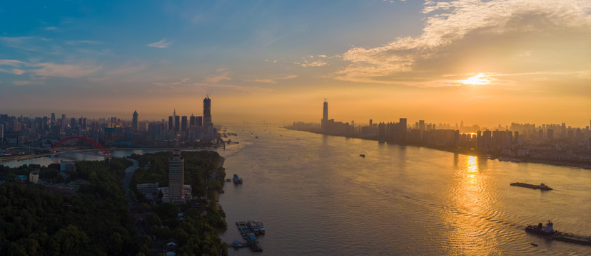 武汉夏日城市航拍日出风光