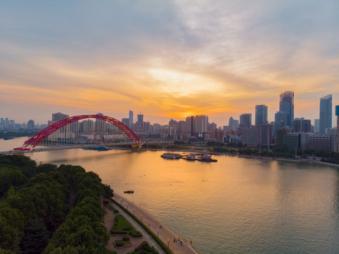 武汉夏日城市航拍傍晚和夜景风光