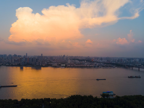 武汉夏日城市航拍傍晚和夜景风光