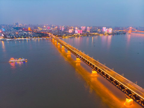 武汉夏日城市航拍傍晚和夜景风光