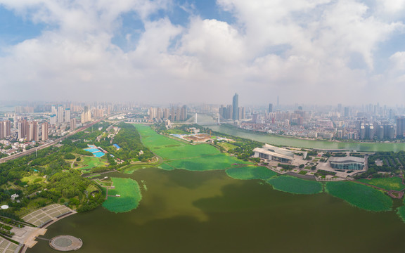 武汉夏日城市航拍迷人风光