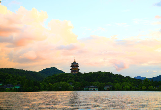 雷峰塔