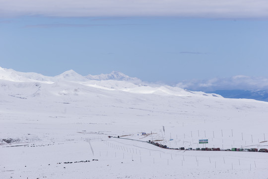 雪后祁连山