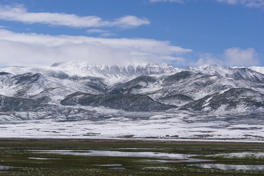 雪后祁连山