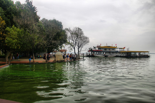 昆明旅游海埂公园滇池