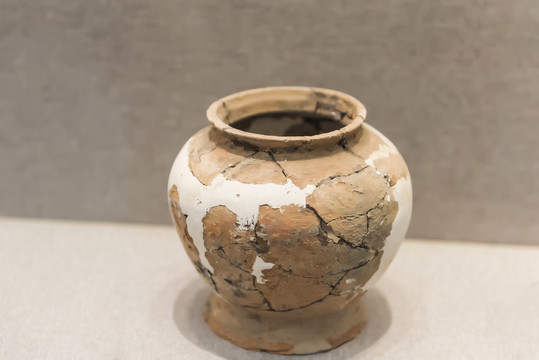 良渚博物院陶罐