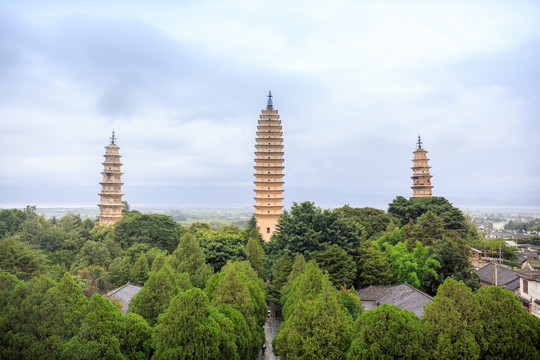 大理崇圣寺三塔